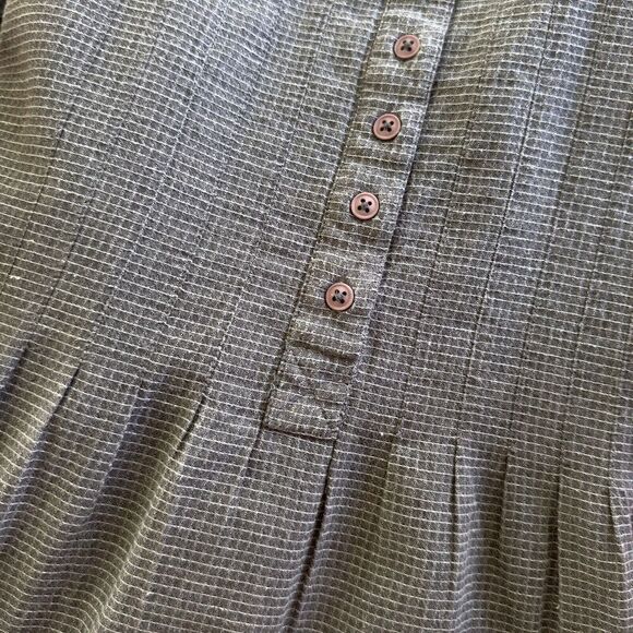 Two Danes Top Tunic Womens MED Gray Button Pleated Oversized Pintuck Lagenlook - Picture 4 of 4